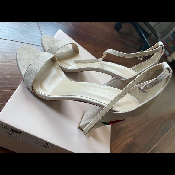 BRAND NEW FASHION NOVA HEELS - Picture 2 of 5